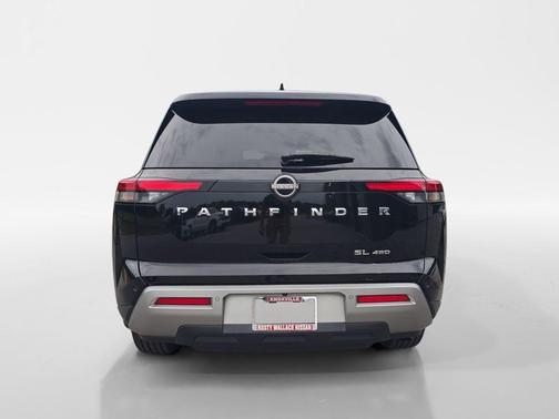 Black 2022 Nissan Pathfinder SL