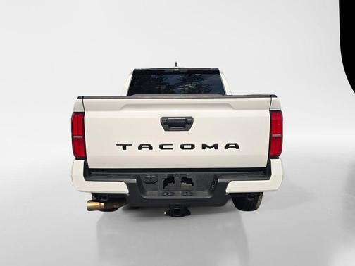 Ice 2024 Toyota Tacoma SR5