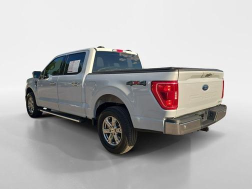 Space White Metallic 2022 Ford F-150 XLT