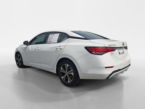 Cloud White 2022 Nissan Sentra SV