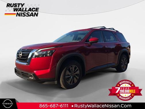2025 Nissan Pathfinder SV