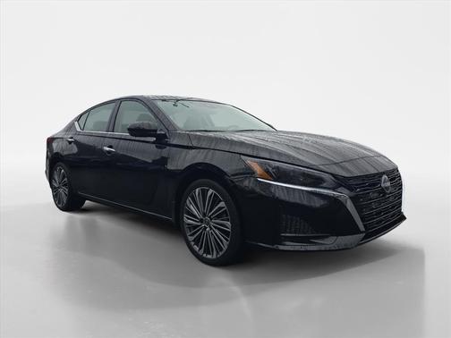 2025 Nissan Altima SL