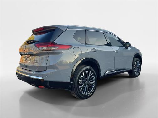 2024 Nissan Rogue Platinum