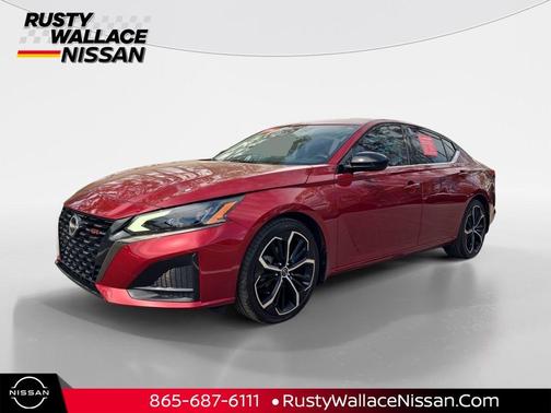 Scarlet Ember 2024 Nissan Altima 2.5 SR