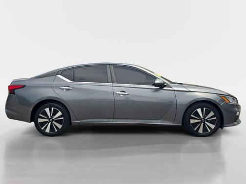 Gun Metallic 2021 Nissan Altima 2.5 SV