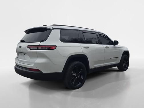 2021 Jeep Grand Cherokee L Laredo