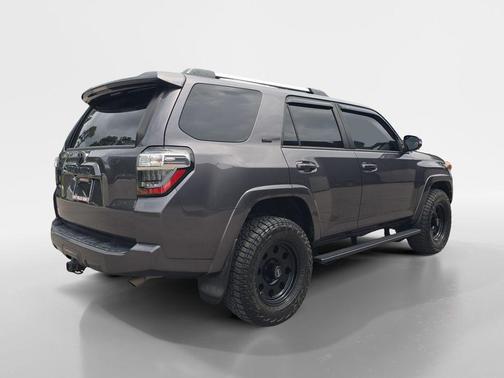 Magnetic Gray Metallic 2020 Toyota 4Runner SR5 Premium