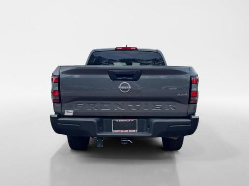 2023 Nissan Frontier S