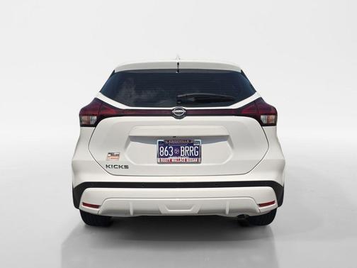 Fresh Powder 2025 Nissan Kicks Play S