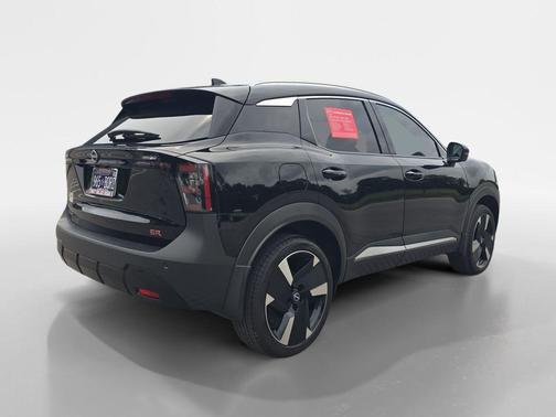 Super Black 2025 Nissan Kicks SR