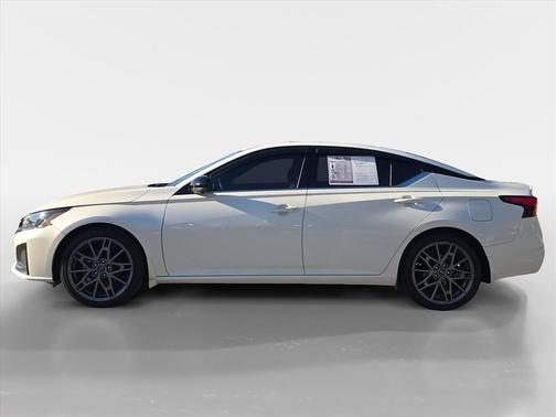 2024 Nissan Altima 2.0 SR