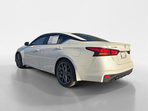 2024 Nissan Altima 2.0 SR