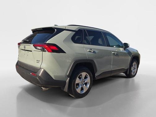 Lunar Rock 2021 Toyota RAV4 XLE