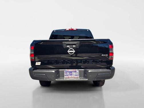2025 Nissan Frontier S