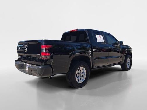 2025 Nissan Frontier S