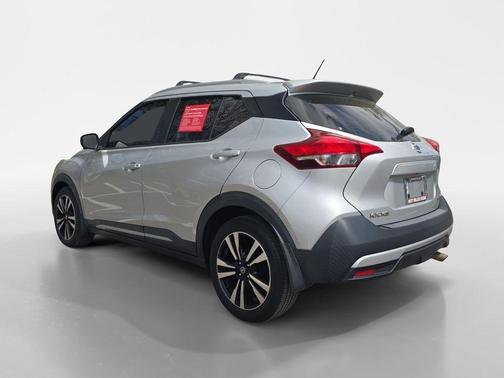 Brilliant Silver 2019 Nissan Kicks SR