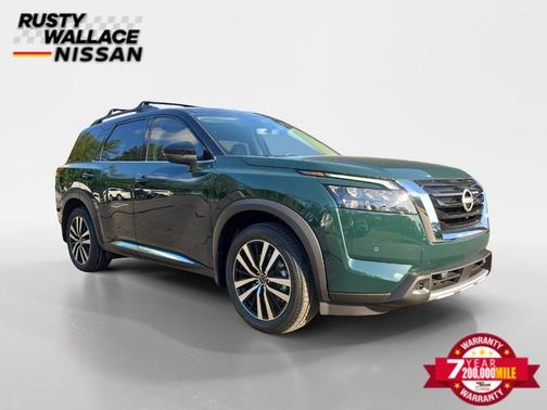 2025 Nissan Pathfinder Platinum