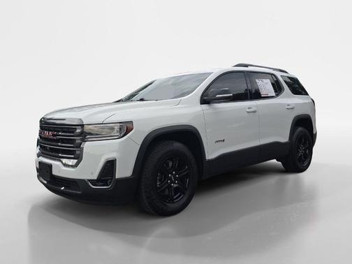 2022 GMC Acadia AT4