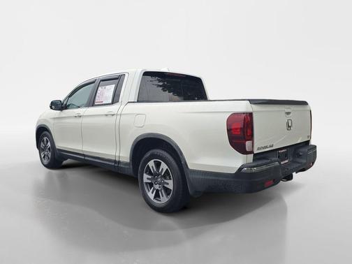 White Diamond Pearl 2019 Honda Ridgeline RTL