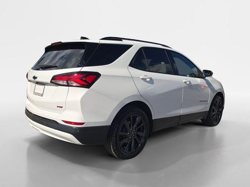 Summit White 2022 Chevrolet Equinox RS
