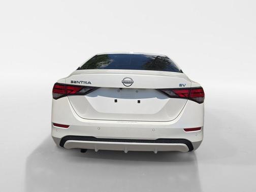 Aspen White 2024 Nissan Sentra SV