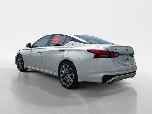 2024 Nissan Altima 2.5 SL