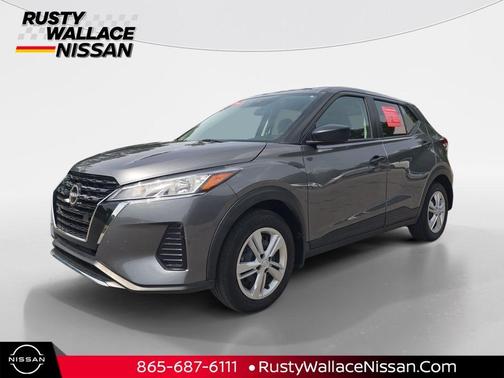 Gun Metallic 2024 Nissan Kicks S