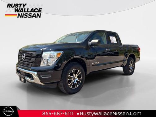 2024 Nissan Titan SV