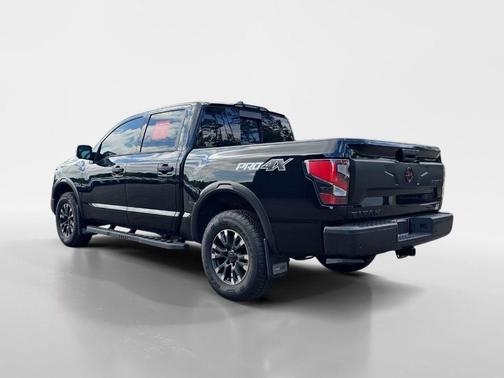 2024 Nissan Titan PRO-4X