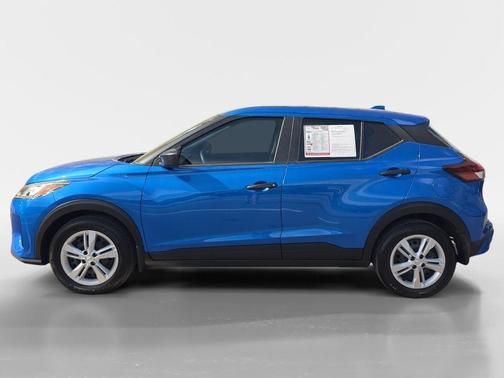 Electric Blue Metallic 2025 Nissan Kicks Play S