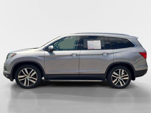 Lunar Silver Metallic 2018 Honda Pilot Elite