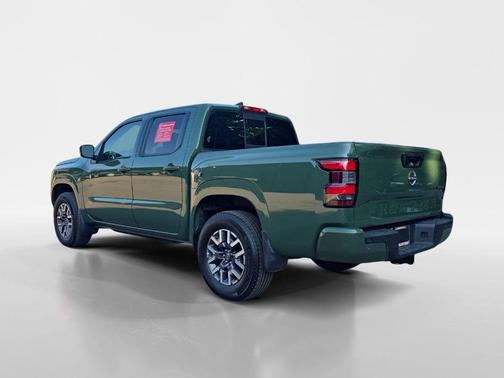 2022 Nissan Frontier SV