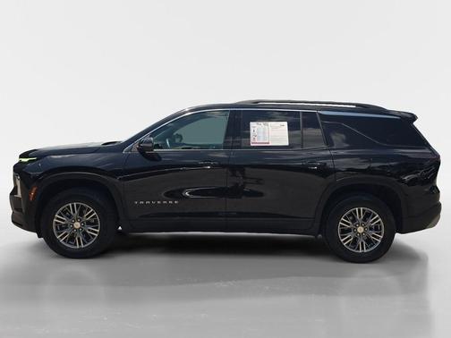 Mosaic Black Metallic 2025 Chevrolet Traverse LT