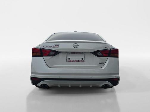 2025 Nissan Altima SL