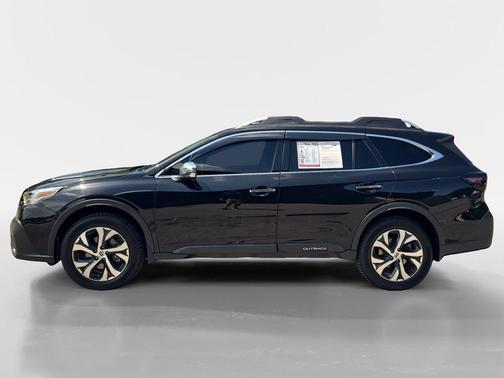 Crystal Black Silica 2022 Subaru Outback Touring