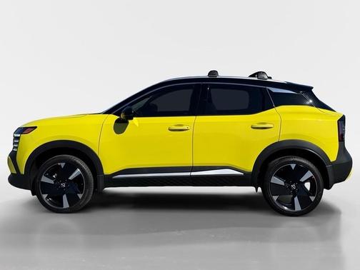 2t Ylw Blk Roof 2026 Nissan Kicks SR