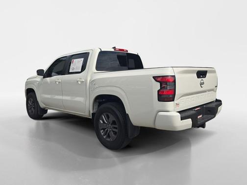 Glacier White 2025 Nissan Frontier SV