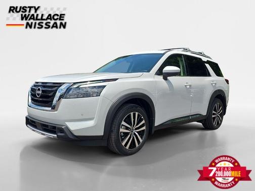 2025 Nissan Pathfinder Platinum