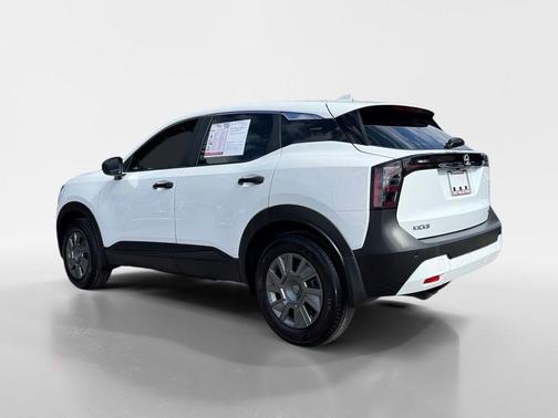2025 Nissan Kicks S