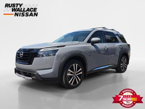 2025 Nissan Pathfinder Platinum