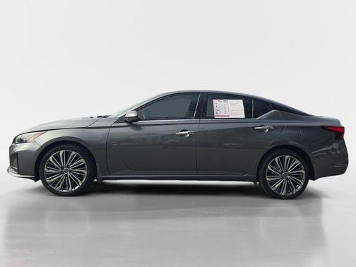 2024 Nissan Altima 2.5 SL