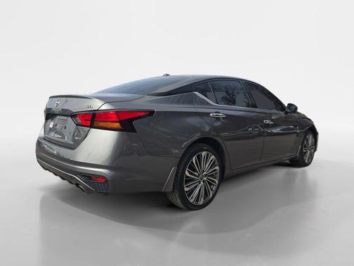 2024 Nissan Altima 2.5 SL