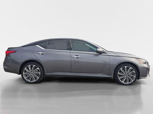 2024 Nissan Altima 2.5 SL