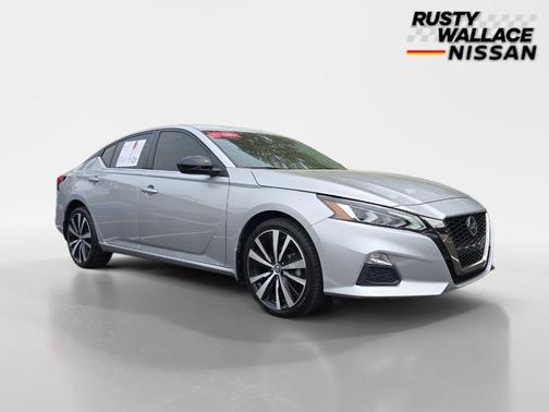 2022 Nissan Altima 2.5 SR