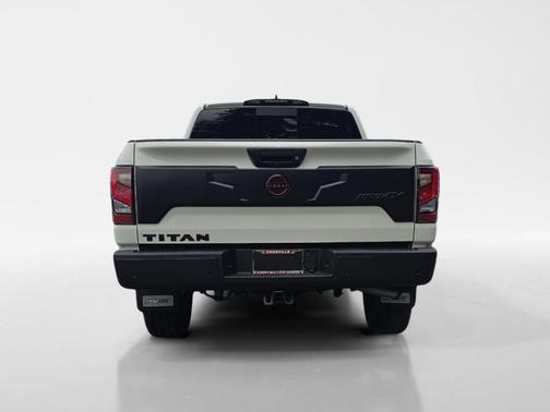 2024 Nissan Titan PRO-4X