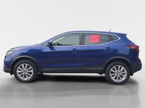 2022 Nissan Rogue Sport S