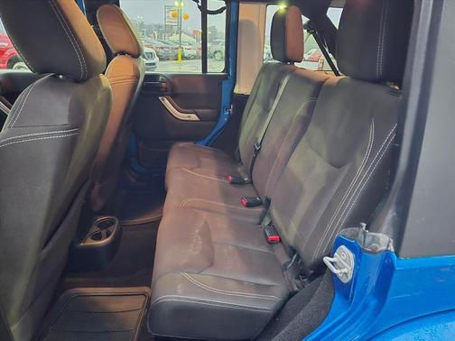 2015 Jeep Wrangler Unlimited Sahara