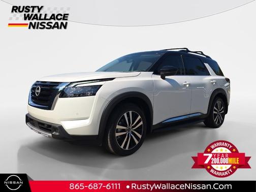 2025 Nissan Pathfinder Platinum