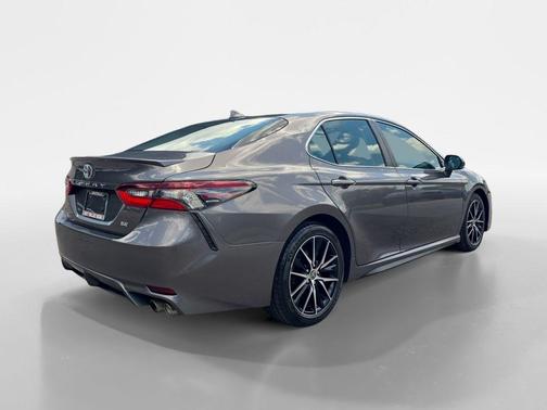 Predawn Gray Mica 2021 Toyota Camry SE
