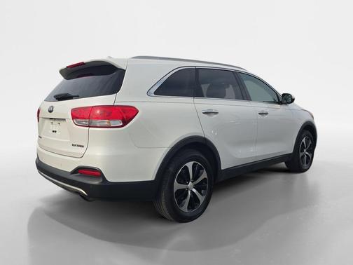 Snow White Pearl 2016 Kia Sorento EX